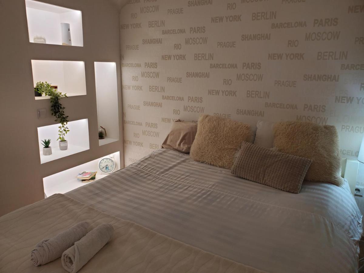 Ferienwohnung Sleep And Drive White Sarajevo Exterior foto